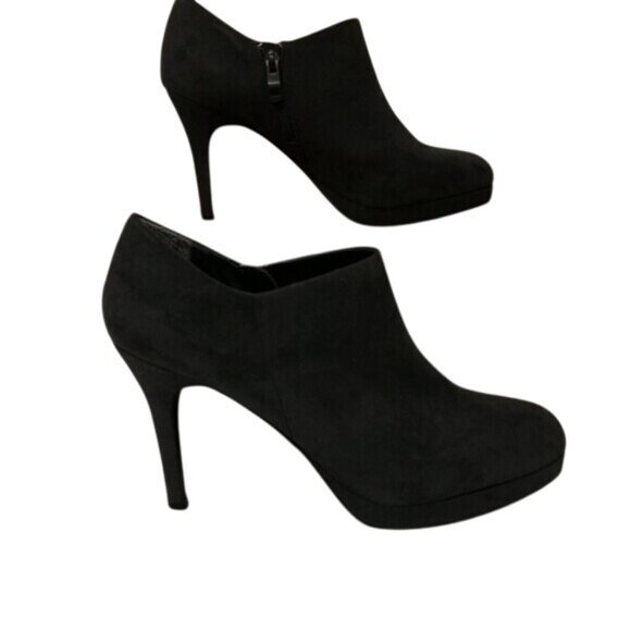 Liz Claiborne Dark Gray Suede Ankle Booties With Stiletto Heel Size 9.5 - Picture 1 of 6